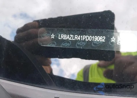 2023 Buick Envision Preferred Fwd из США, поврежденный, VIN LRBAZLR41PD019062